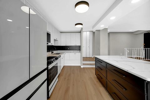 Tiny photo for 5733 N Sheridan Road #27C, Chicago, IL 60660 (MLS # 12456789)