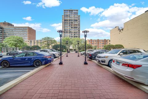 Tiny photo for 5733 N Sheridan Road #27C, Chicago, IL 60660 (MLS # 12456789)