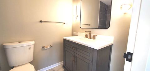 Tiny photo for 5733 N Sheridan Road #27C, Chicago, IL 60660 (MLS # 12456789)