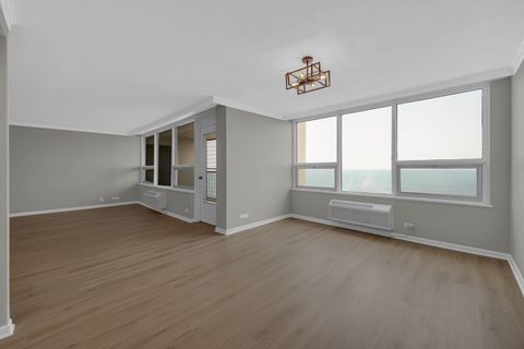 Tiny photo for 5733 N Sheridan Road #27C, Chicago, IL 60660 (MLS # 12456789)