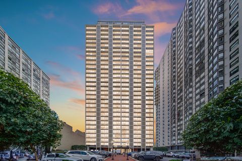Photo of 5733 N Sheridan Road #27C, Chicago, IL 60660 (MLS # 12456789)