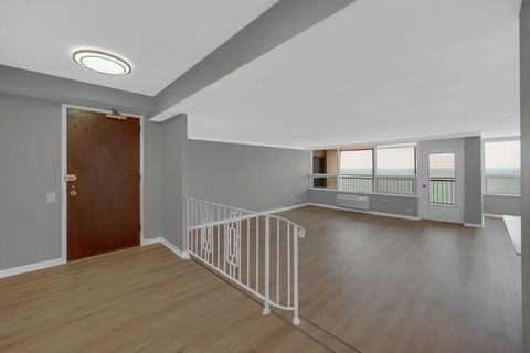 Tiny photo for 5733 N Sheridan Road #27C, Chicago, IL 60660 (MLS # 12456789)