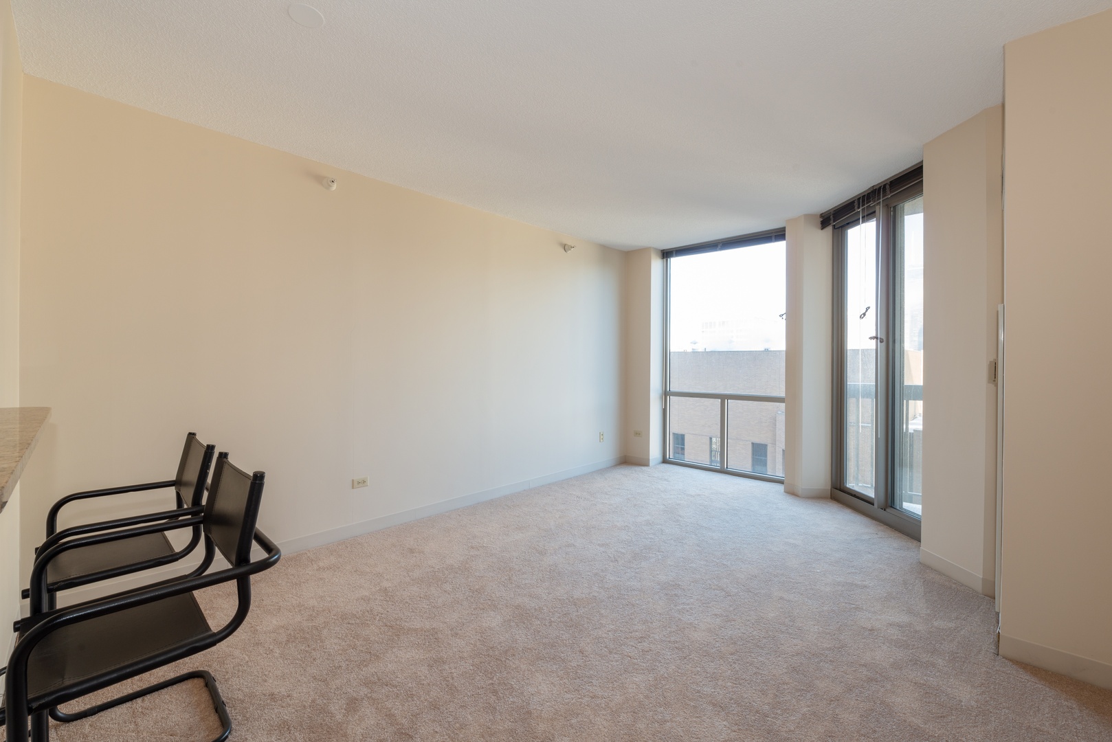 222 N COLUMBUS Drive 3607