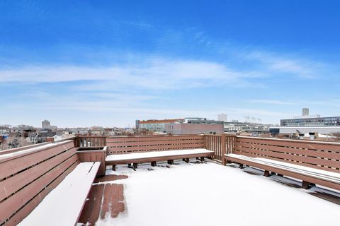 Tiny photo for 1161 W EDDY Street #3, Chicago, IL 60657 (MLS # 12594546)