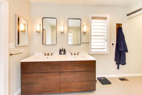 Tiny photo for 1161 W EDDY Street #3, Chicago, IL 60657 (MLS # 12594546)