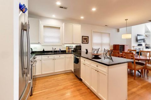 Tiny photo for 1161 W EDDY Street #3, Chicago, IL 60657 (MLS # 12594546)