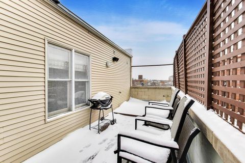 Tiny photo for 1161 W EDDY Street #3, Chicago, IL 60657 (MLS # 12594546)