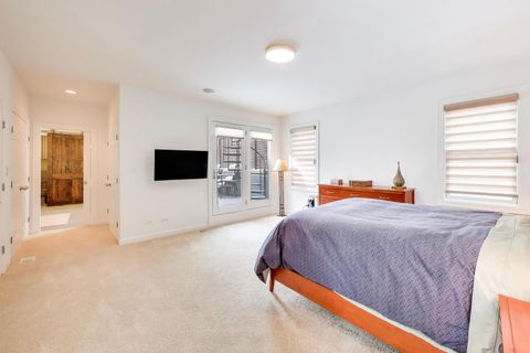 Tiny photo for 1161 W EDDY Street #3, Chicago, IL 60657 (MLS # 12594546)