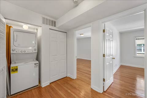 Tiny photo for 6421 N Damen Avenue #2W, Chicago, IL 60645 (MLS # 12717370)