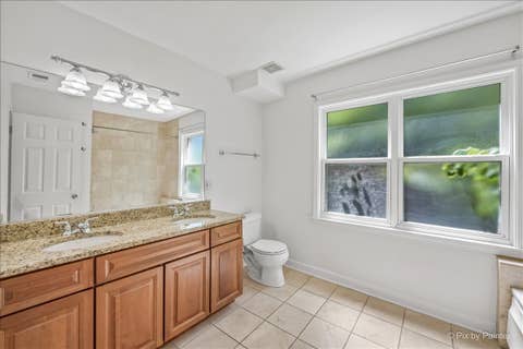 Tiny photo for 6421 N Damen Avenue #2W, Chicago, IL 60645 (MLS # 12717370)