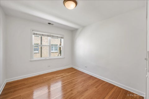 Tiny photo for 6421 N Damen Avenue #2W, Chicago, IL 60645 (MLS # 12717370)