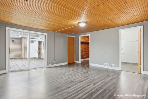 Tiny photo for 320 E WASHINGTON Street, Round Lake Park, IL 60073 (MLS # 12613915)