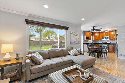 Tiny photo for 1041 N Cardinal Drive, Palatine, IL 60074 (MLS # 12639649)