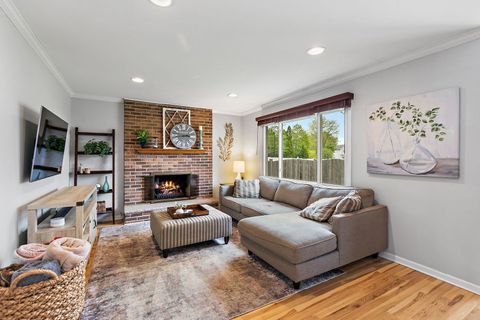 Tiny photo for 1041 N Cardinal Drive, Palatine, IL 60074 (MLS # 12639649)