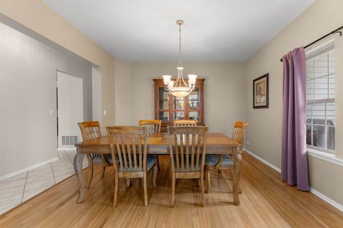 Tiny photo for 5370 Chancery Way, Lake In The Hills, IL 60156 (MLS # 12633620)