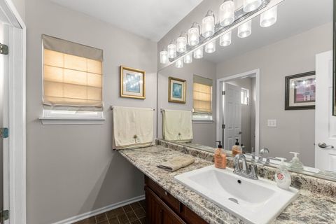 Tiny photo for 5370 Chancery Way, Lake In The Hills, IL 60156 (MLS # 12633620)