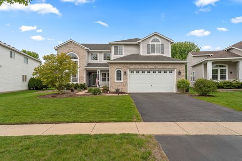 Photo of 5370 Chancery Way, Lake In The Hills, IL 60156 (MLS # 12633620)