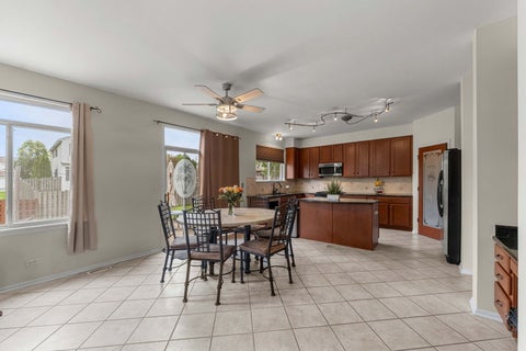 Tiny photo for 5370 Chancery Way, Lake In The Hills, IL 60156 (MLS # 12633620)