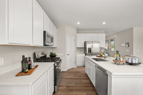Tiny photo for 417 Ashbury Drive, Sugar Grove, IL 60554 (MLS # 12675010)