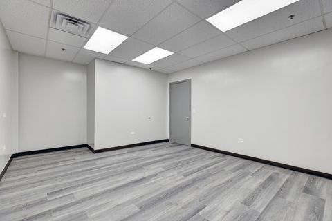 Tiny photo for 9625 W Roosevelt Road #101, Westchester, IL 60154 (MLS # 12482719)