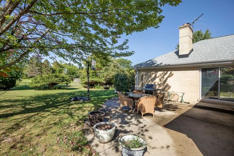 Tiny photo for 730 Castlewood Lane, Deerfield, IL 60015 (MLS # 12483256)