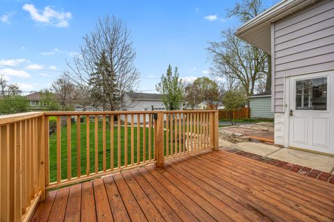 Tiny photo for 125 S Adams Street, Westmont, IL 60559 (MLS # 12621106)