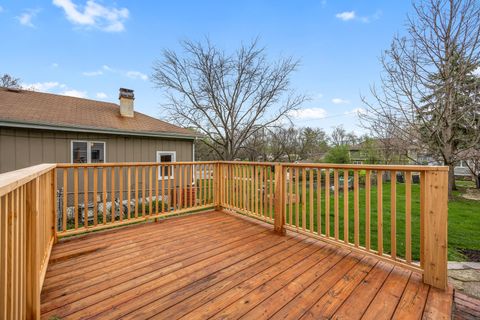 Tiny photo for 125 S Adams Street, Westmont, IL 60559 (MLS # 12621106)