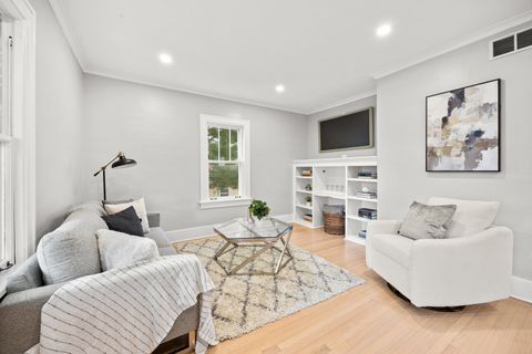 Tiny photo for 125 S Adams Street, Westmont, IL 60559 (MLS # 12621106)