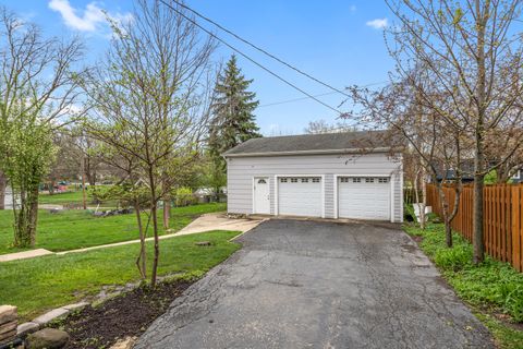 Tiny photo for 125 S Adams Street, Westmont, IL 60559 (MLS # 12621106)