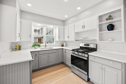 Tiny photo for 125 S Adams Street, Westmont, IL 60559 (MLS # 12621106)