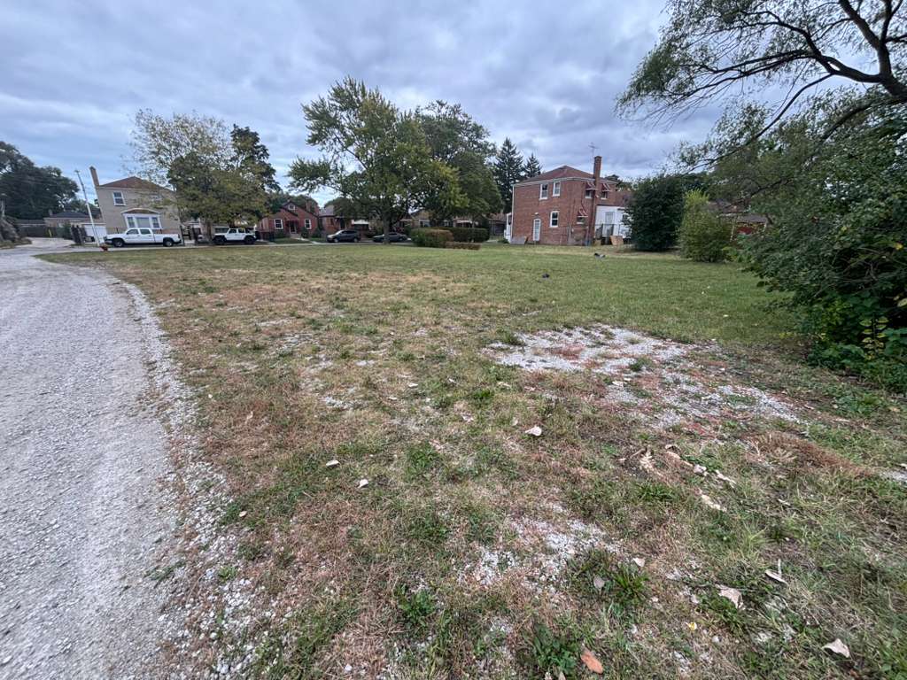 9738 S Drexel Avenue