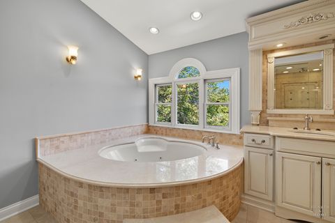 Tiny photo for 660 Masland Court, North Barrington, IL 60010 (MLS # 12487143)