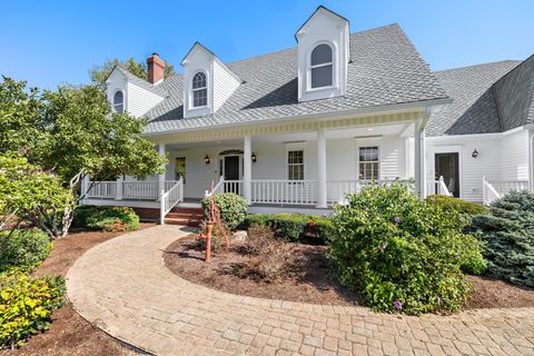 Tiny photo for 660 Masland Court, North Barrington, IL 60010 (MLS # 12487143)