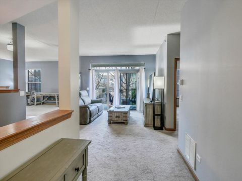 Tiny photo for 3135 Town Square Drive #104, Rolling Meadows, IL 60008 (MLS # 12604629)