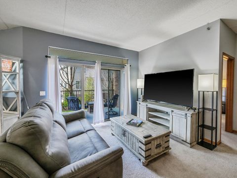 Tiny photo for 3135 Town Square Drive #104, Rolling Meadows, IL 60008 (MLS # 12604629)