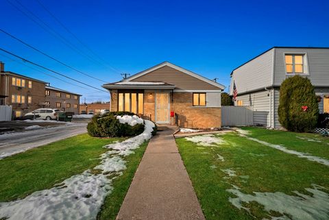 Tiny photo for 7852 Neenah Avenue, Burbank, IL 60459 (MLS # 12551121)