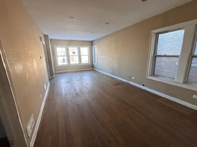 1640 N Laramie Avenue