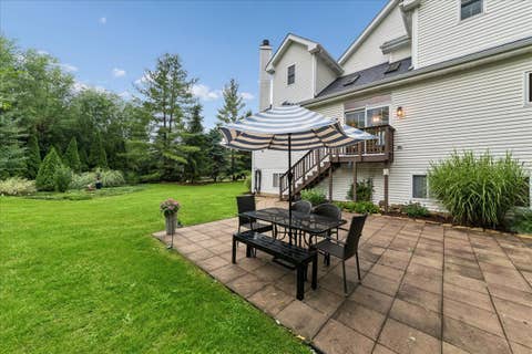 Tiny photo for 2S590 Seraph Holmes Court, Warrenville, IL 60555 (MLS # 12716318)