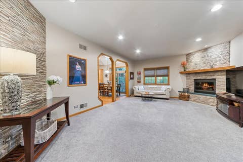 Tiny photo for 2S590 Seraph Holmes Court, Warrenville, IL 60555 (MLS # 12716318)