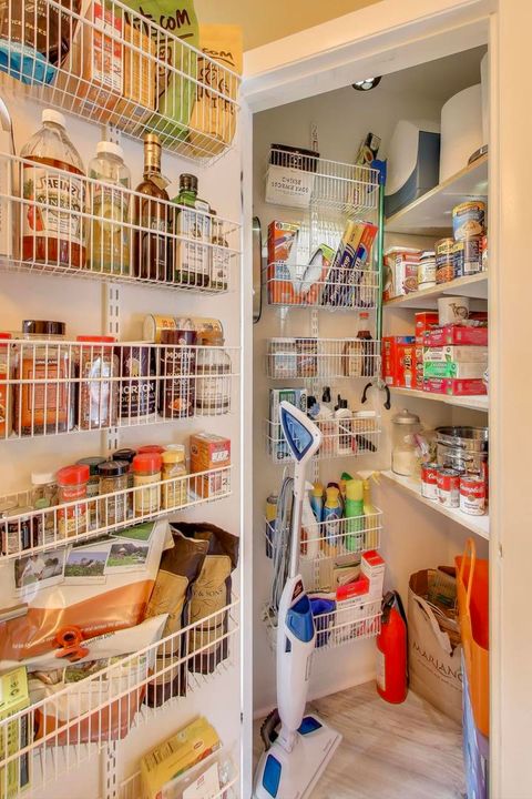 Tiny photo for 2235 N Lakewood Avenue #FN, Chicago, IL 60614 (MLS # 12515276)