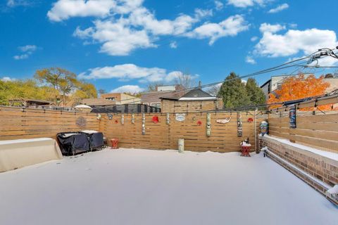 Tiny photo for 2235 N Lakewood Avenue #FN, Chicago, IL 60614 (MLS # 12515276)
