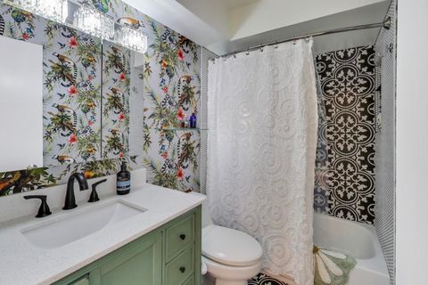 Tiny photo for 2235 N Lakewood Avenue #FN, Chicago, IL 60614 (MLS # 12515276)