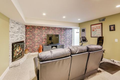 Tiny photo for 2235 N Lakewood Avenue #FN, Chicago, IL 60614 (MLS # 12515276)