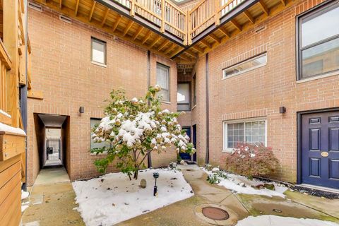 Tiny photo for 2235 N Lakewood Avenue #FN, Chicago, IL 60614 (MLS # 12515276)