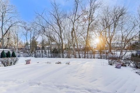 Tiny photo for 436 N Stark Drive, Palatine, IL 60074 (MLS # 12556296)