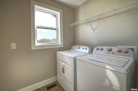 Tiny photo for 1006 S 4TH Street, Clinton, IA 52732 (MLS # QC4266886)