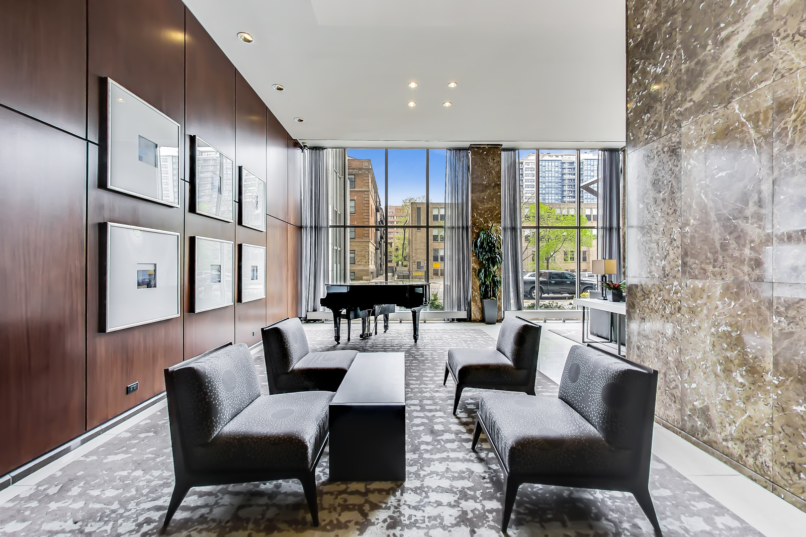 655 W IRVING PARK Road 5506