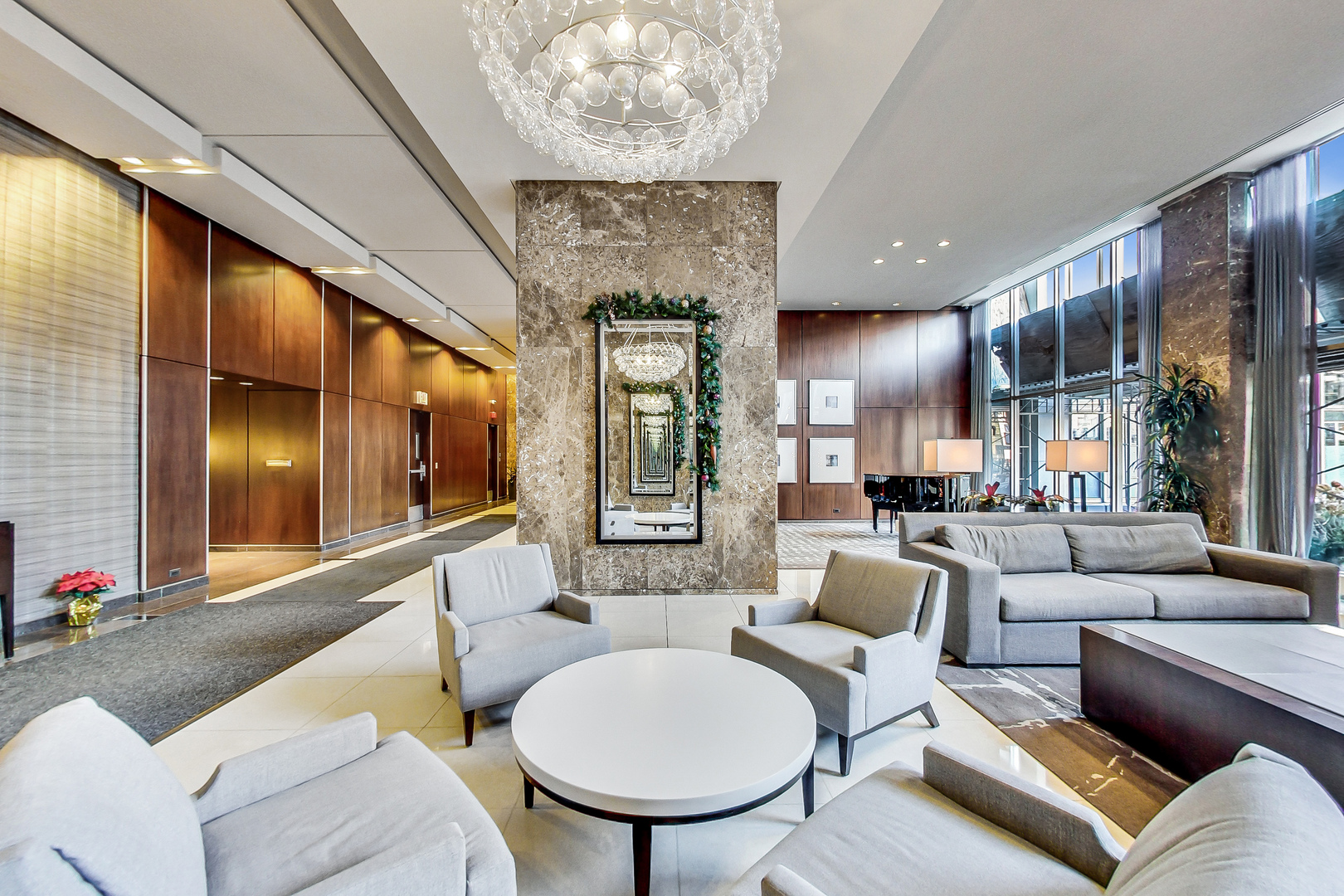 655 W IRVING PARK Road 5506