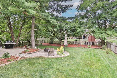 Tiny photo for 1324 Nantucket Court, Carol Stream, IL 60188 (MLS # 12706425)