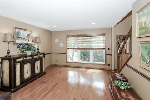 Tiny photo for 1324 Nantucket Court, Carol Stream, IL 60188 (MLS # 12706425)